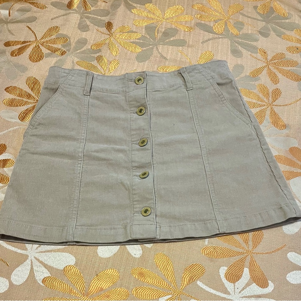 Skirt Forever 21 Tan Button-Down Corduroy Mini Skirt
NWOT